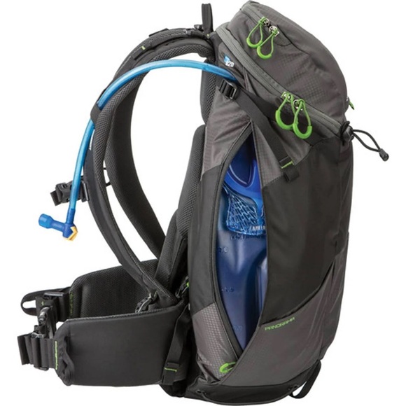 MindShift Gear rotation180° Panorama Camera Adventure Backpack (Charcoal) - Picture 2 of 14